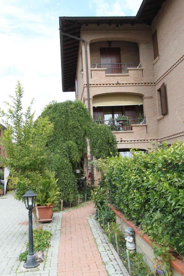 B&B Le Ragazze Sorbara Exteriér fotografie